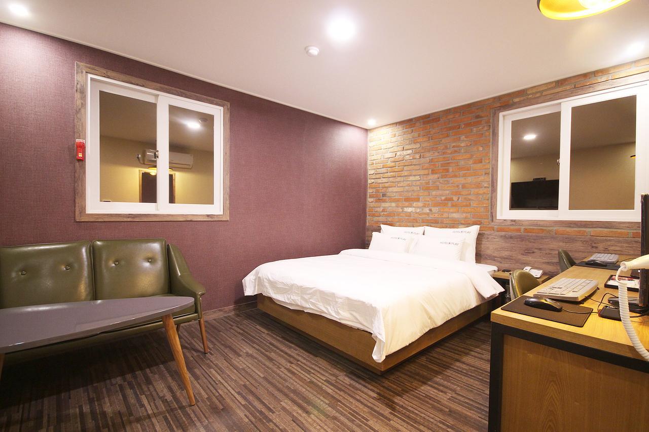 Hotel Play Pohang Exteriör bild