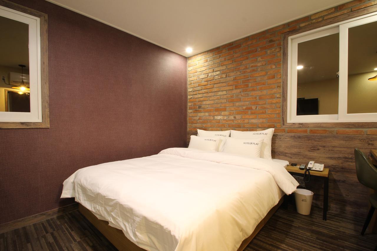 Hotel Play Pohang Exteriör bild