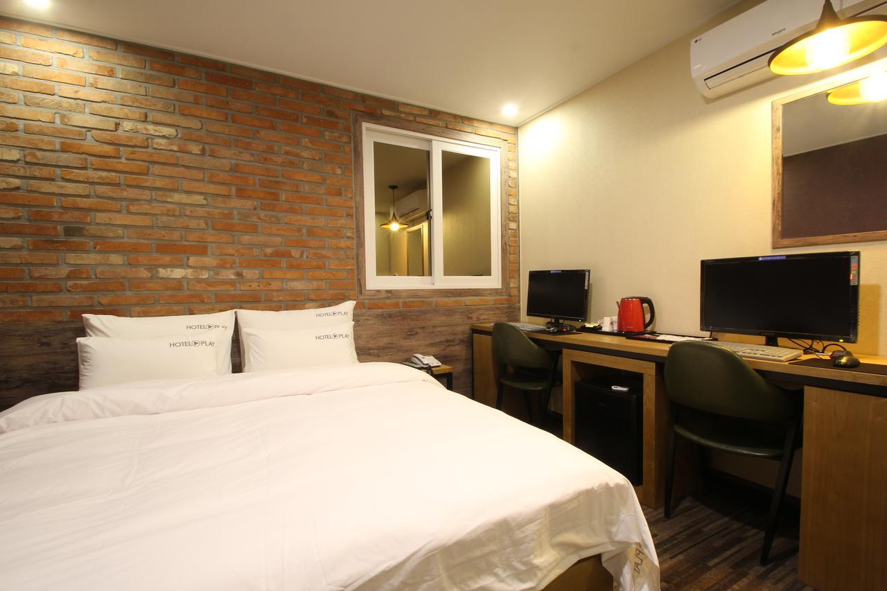 Hotel Play Pohang Exteriör bild